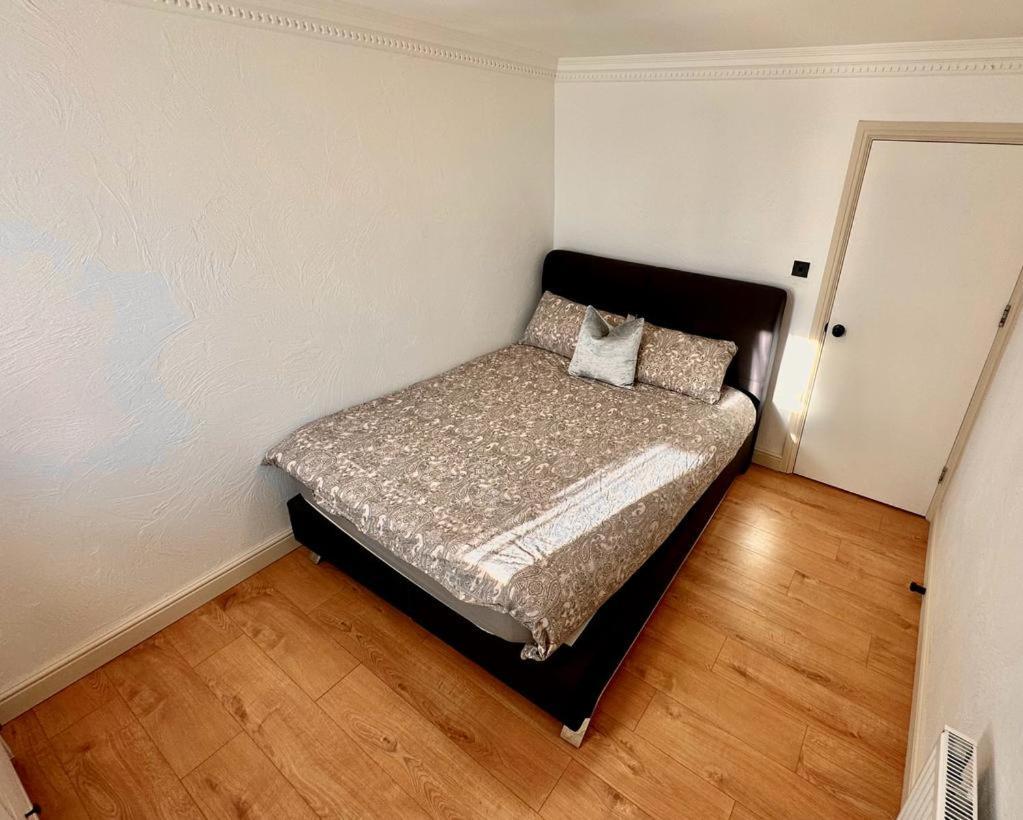 Flat 3 Stay In Aldgate Apartments ลอนดอน ภายนอก รูปภาพ